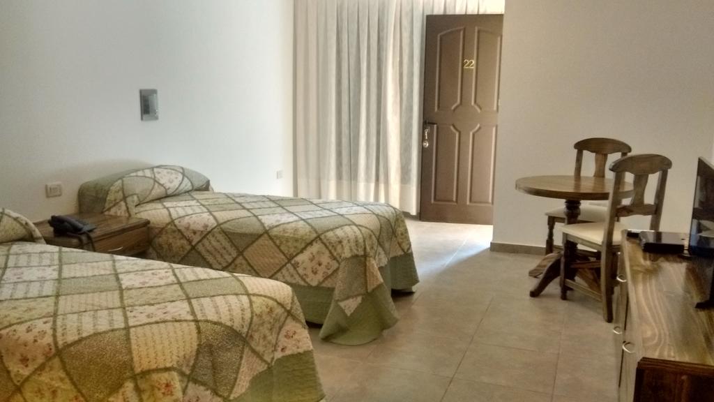 Family Inn San Rafael  Eksteriør bilde